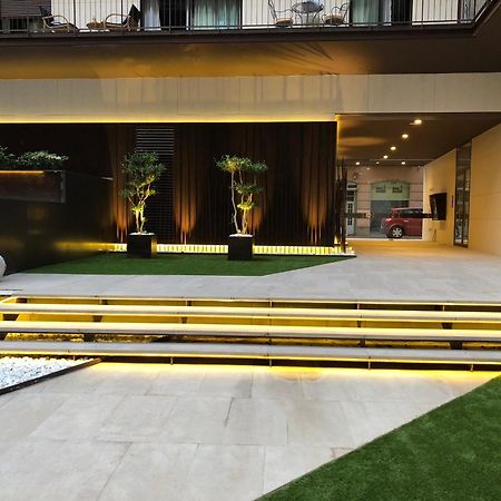 Apartamenticos Plaza Del Pilar I Saragossa Exterior foto